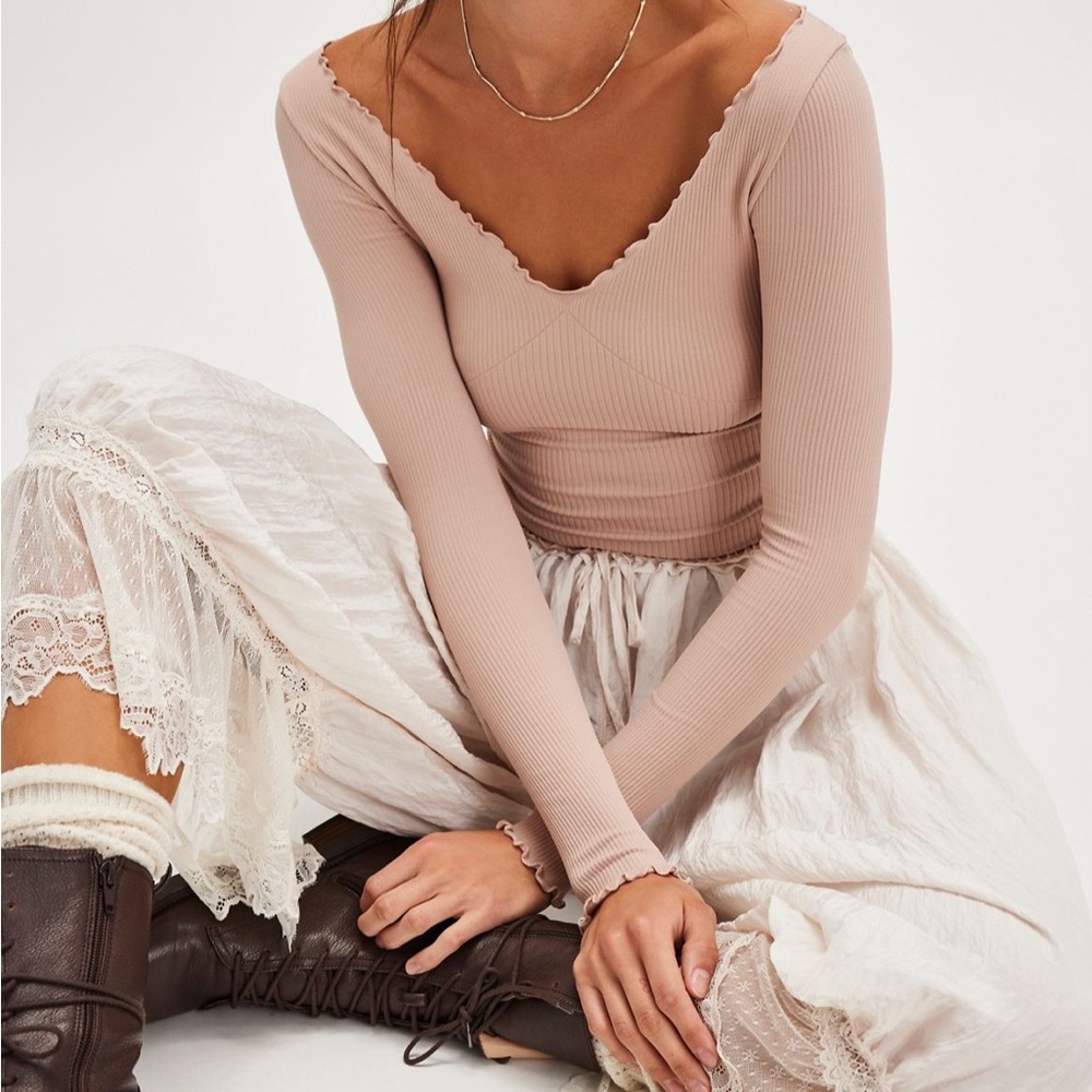 Freepeople seamless long sleeve top NWT